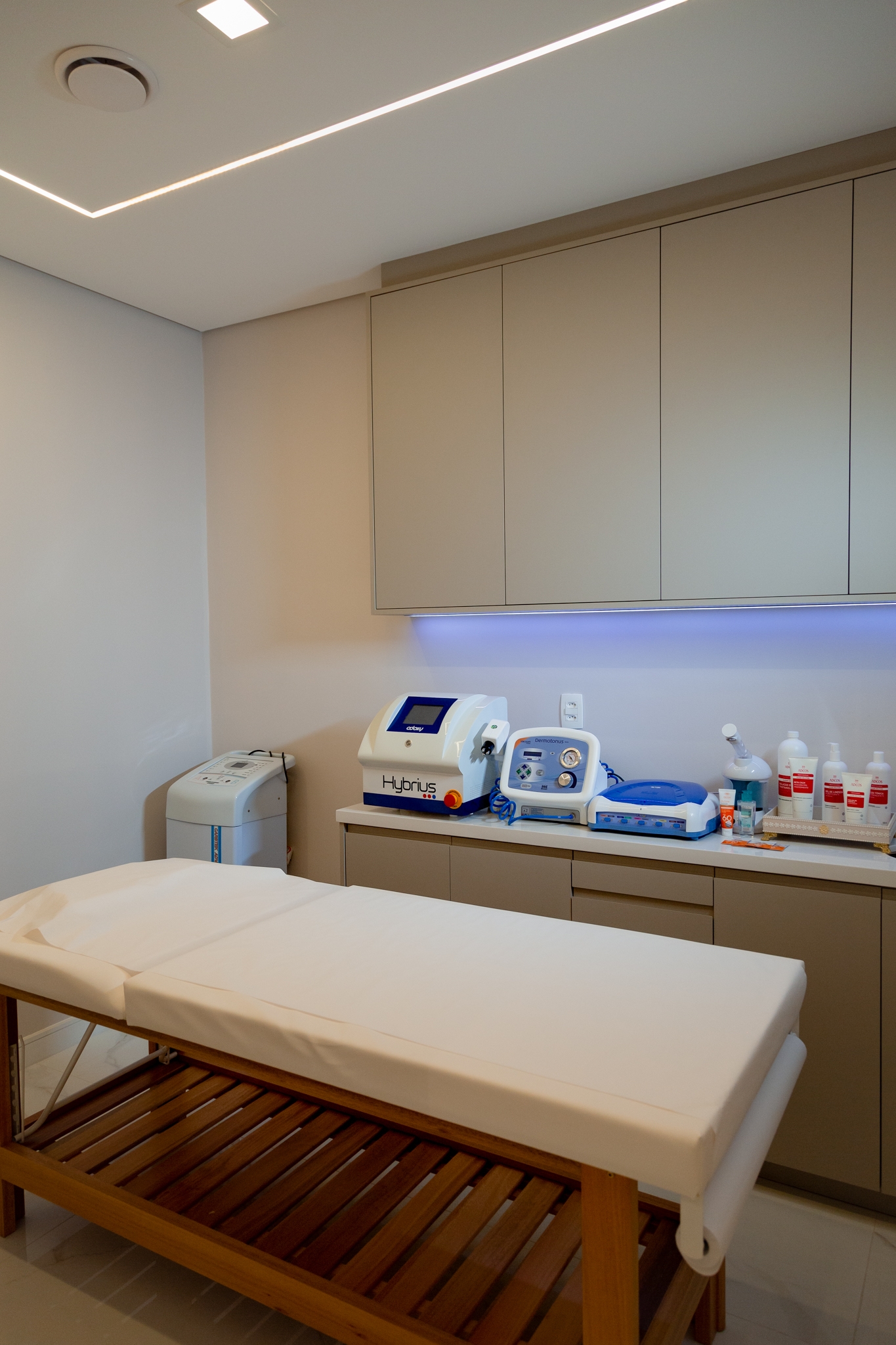 Imagem - CONSULTÓRIO, SALA DE PROCEDIMENTOS E EQUIPAMENTOS - CÓD. 24532