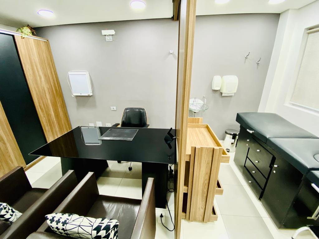Imagem - Sala Pedra – Consultório Médico Moderno e Completo na Clínica Sementes - CÓD. 29184